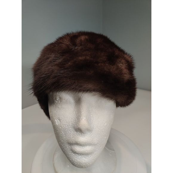 Vintage Dark Brown Mink Beret Style Hat from Canada 20.5\